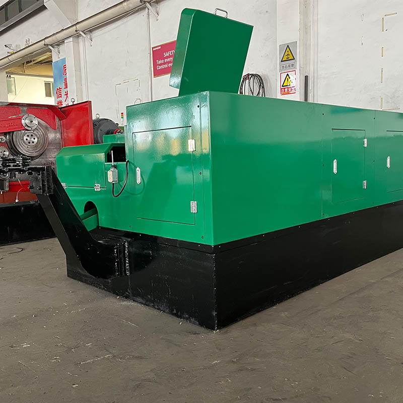 เครื่องทำน็อตโลหะหกสถานี